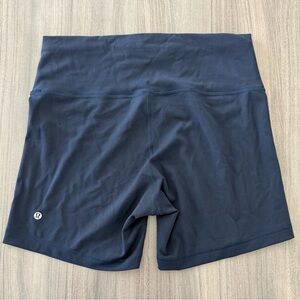 LIKE NEW! lululemon athletica Wunder Train High Rise Short 6”